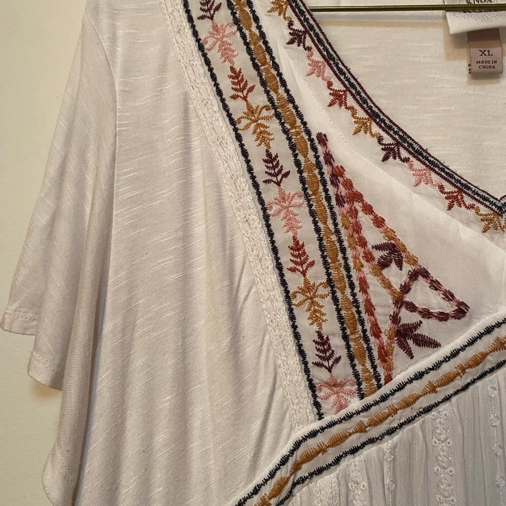 Knox Rose White Blouse with Multicolor Embroidery - Picture 3 of 6